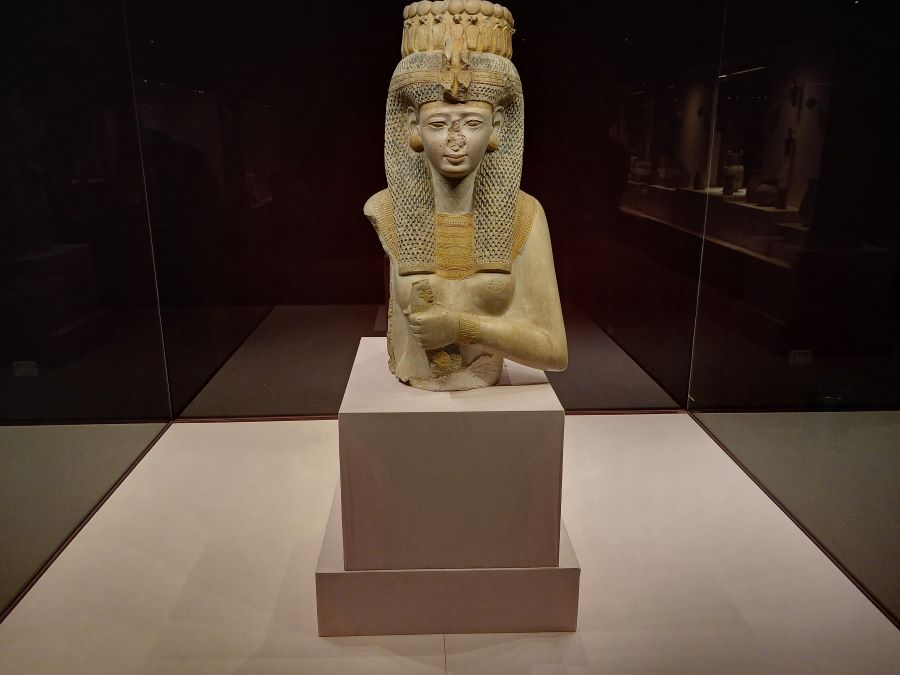 hurghada museum, Statue of Meritamun