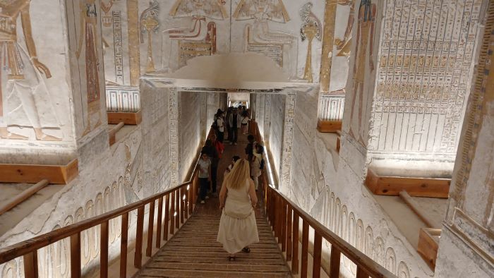 tomb of ramses III, valley of the kings from hurghada,